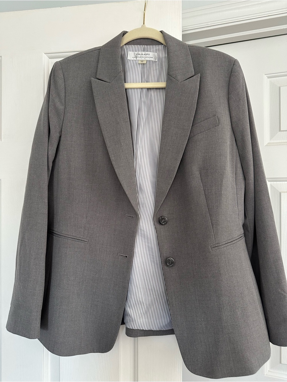 Tahari Charcoal Gray Women's Two-Button Blazer